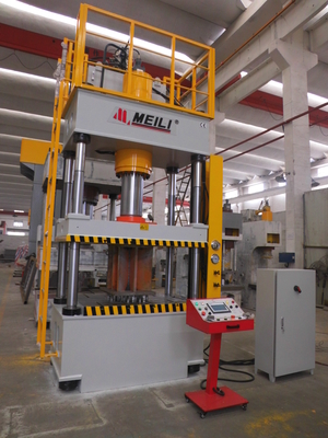 Empat Pilar 200T Deep Drawing Press Machine Untuk Peralatan Dapur